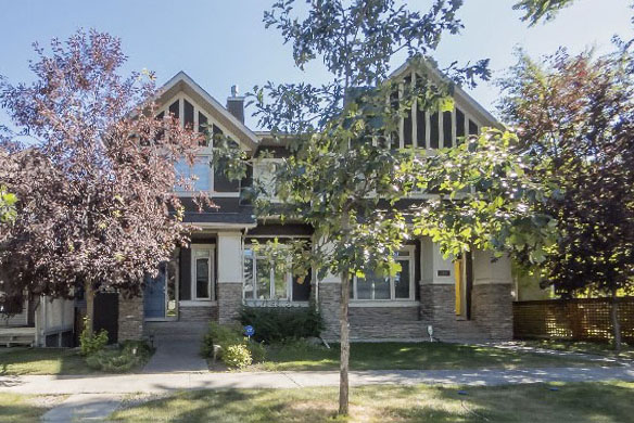 Exterior view of 219 14 Ave NE
