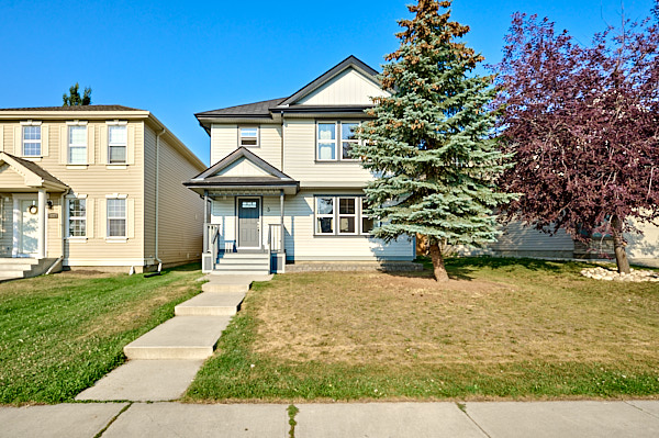 Exterior view of 3 Covehaven Terrace NE